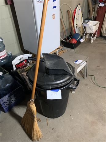 Garbage Can  Broom  Dust Pan Lot