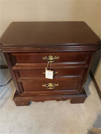 Bassett Furniture Eden House Collection Cherry Nightstand