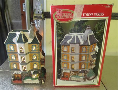 Dickens Collectibles Towne Series Boarding House