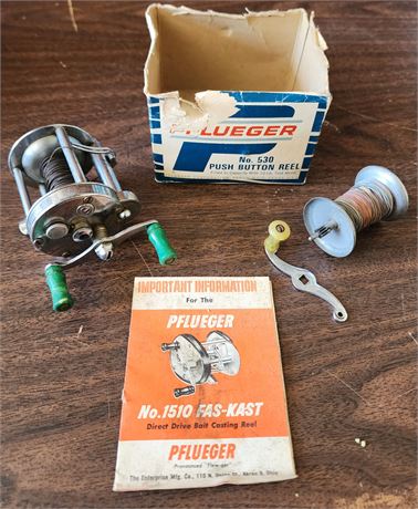 Vintage Pflueger 530 Reel in Original Box