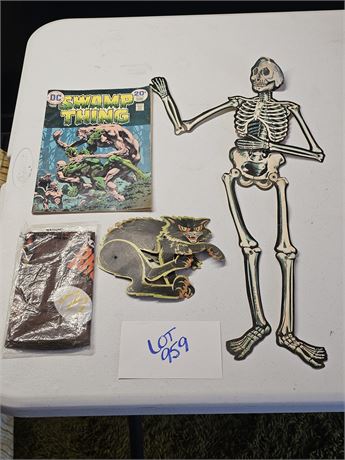 Vintage Misc Lot: Beistle Vintage Halloween/DC Swamp Thing Comic & More