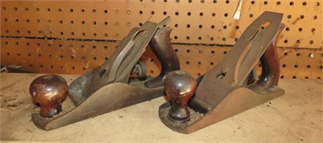2 Hand Planers