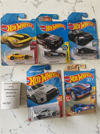 Hot Wheels Die Cast Cars  Nissan Fairlady Z, 90 Nissan 180SX Type X & More
