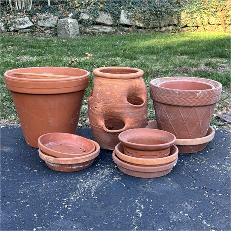 Large Lot of Terracotta Planters (Tallest: 9.5”H)