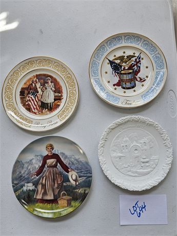 Fenton 1977 Christmas Plate / Knowles The Sound of Music Plate & More