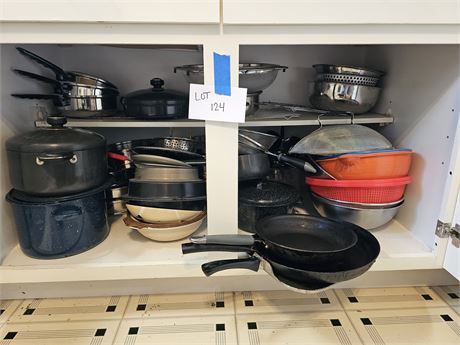 Cupboard Cleanout: Enamel Pot/Pans/Strainers/Grill Racks/Bowls & More