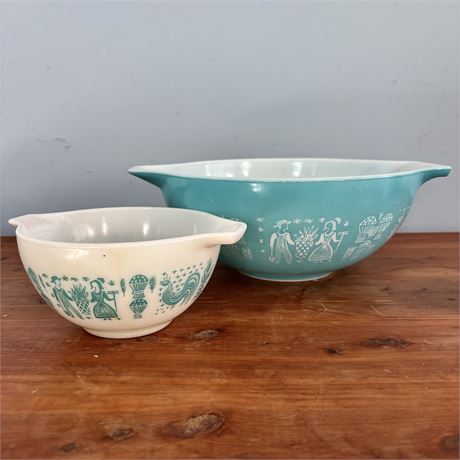 Pyrex Amish Butterprint 4 Qt and 1.5 Qt Mixing Bowls