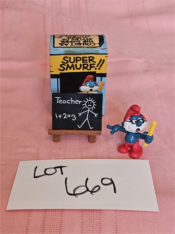 Vintage Original PVC Peyo Schleich Super Smurf 1981