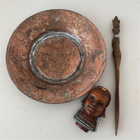 Vintage African Handcrafted Decorative Arts & Carvings