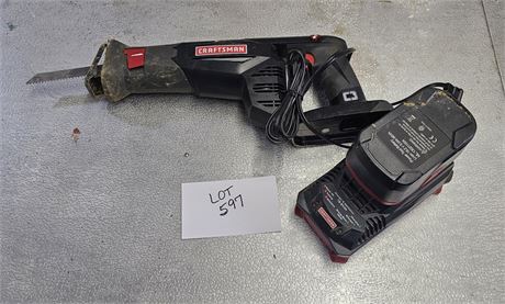 Craftsman Cordless Saw With Battery & Charger