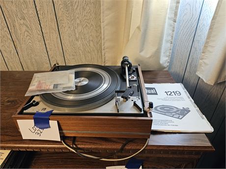 Dual Turntable Model 1219