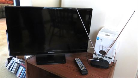 Samsung 24" TV, ONN Antenna