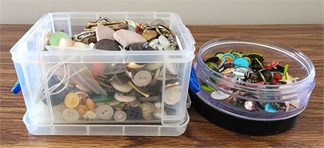 Variety of Buttons, Other