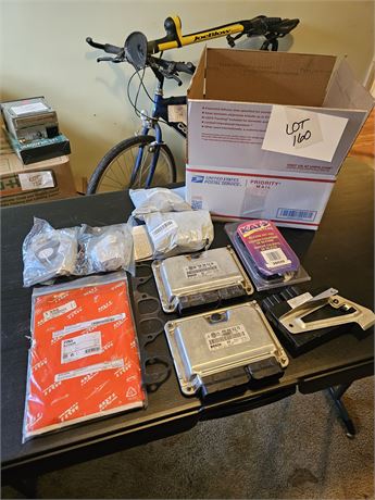 VW Bosh Computers x2, Caps & More