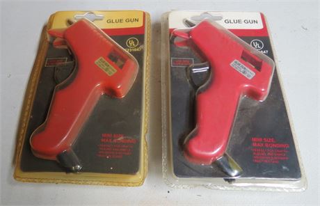2 Glue Guns