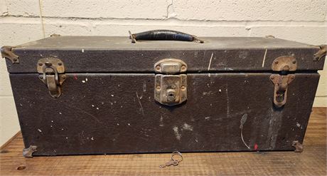 Vintage Metal S-K Toolbox w/Key