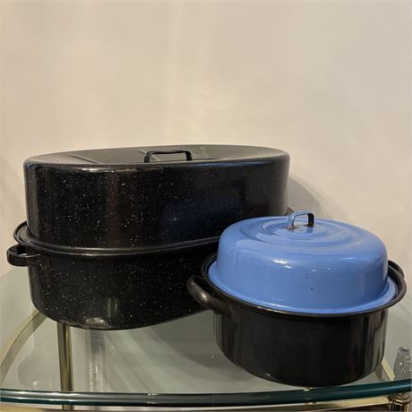 Enamelware Roasting Pan and Round Baking Dish
