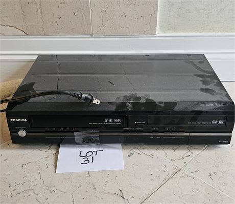 Toshiba VHS/DVD Player