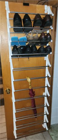 Closet Shoe Rack W/Shoes