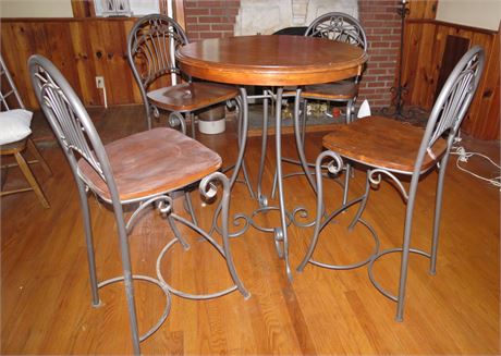 Tall Cafe Style Table With 4 Chairs
