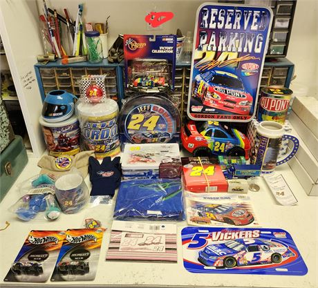 Tote of Nascar Items