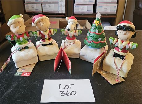 Peanuts 50yr Christmas Light Show Battery Op Figurines