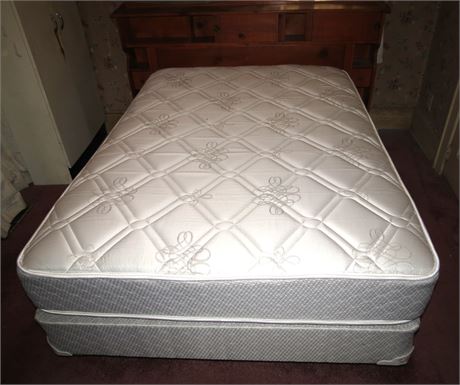 Full Size Bed