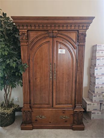 Solid Wood Stepback Buffet / Bar Combination Cabinet