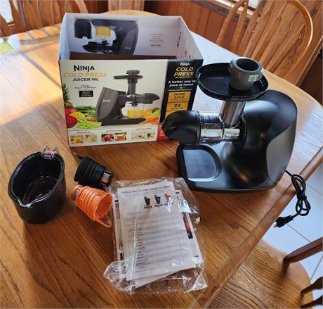 NINJA- Cold Press Juicer PRO Open Box-NEVER USED