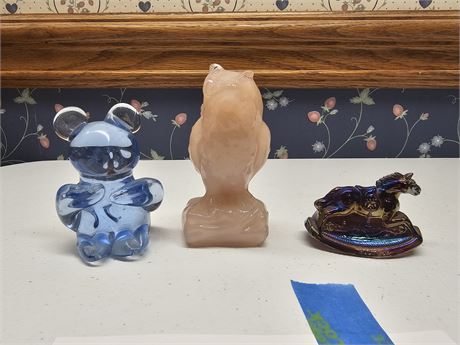 Boyd Pink Glass Owl Paperweight / '83 Carnival Glass Rocky Jr. Figurine
