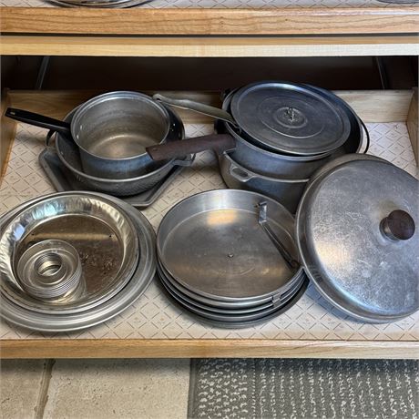 Mixed Lot of Aluminum Cookware and Bakeware - Pans, Pots, Etc.