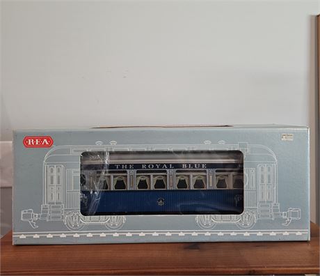 REA 31002 B & O The Royal Blue Passenger Car