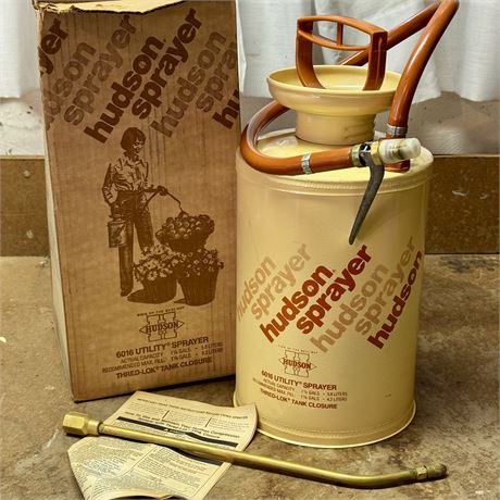 NOS Hudson 1 1/2 Gallon Utility Sprayer 6016 w/ Original Box