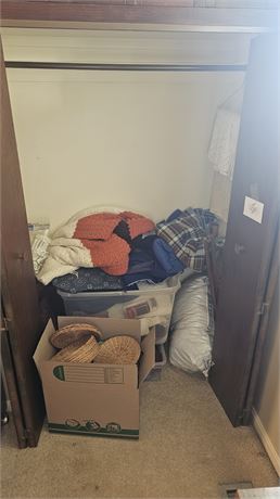 Closet Cleanout- Mixed Size Blankets, Pillows, Household, & More