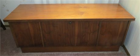 Lane Cedar Chest