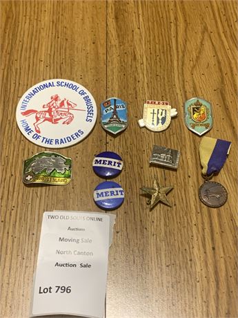 Souvenir Pins, Patches, & Medals Lot