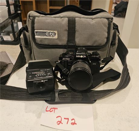 Minolta X-700 SLR 35MM Camera With Fotomat Series 35 Lens, Auto Thyristor & Auto