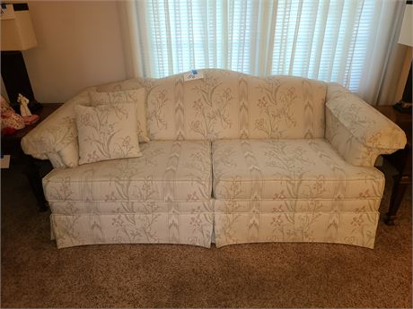 Flexsteel Pastel Colors Pattern Couch