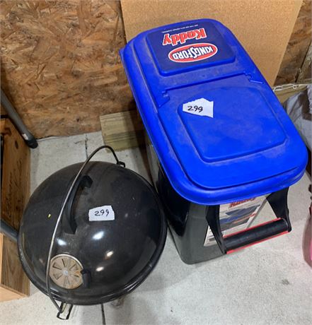 Charcoal Grill Lot Round BBQ Grill & Kingsford Charcoal Caddy W/Charcoal