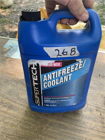 Supertech Antifreeze (1 Gallon)