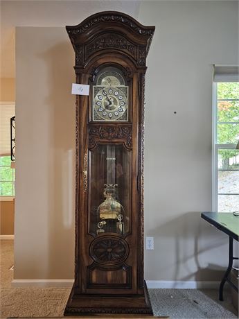 Howard Miller Wood Grandfather Clock With Key Model:1171-850