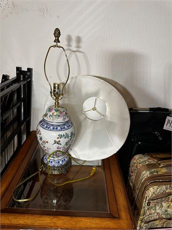 Vintage China Lamp