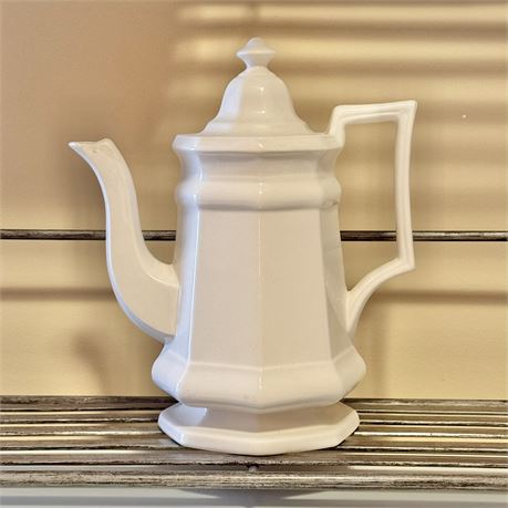Museum Collection of Simpson's LTD England (Pfaltzgraff) Coffee Pot