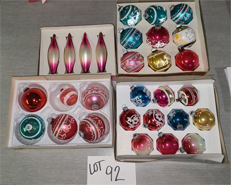 Vintage Christmas Ornaments: Coby Pink Ombre / Shiny Brite / Mica Glitter & More