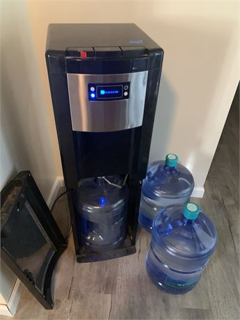 Glazier Bay Bottom Load Water Dispenser with 2 Jugs of Water