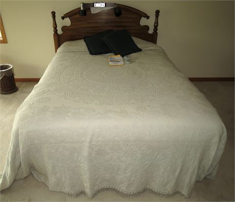 Full Size Bed With Select Comfort Mattress