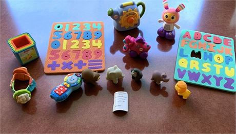 Fisher-Price Bright Beats Dance & Move BeatBo, Dinosaur Cars Pink Triceratops