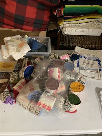 Sewing/Crafting Lot