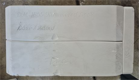 Duncan Hammered Lock Lamp Mold