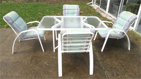 Outdoor Table and Chairs